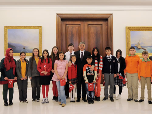 Cumhurbaşkanı Gül, 23 Nisan’da Şehit ve Gazi Çocuklarıyla